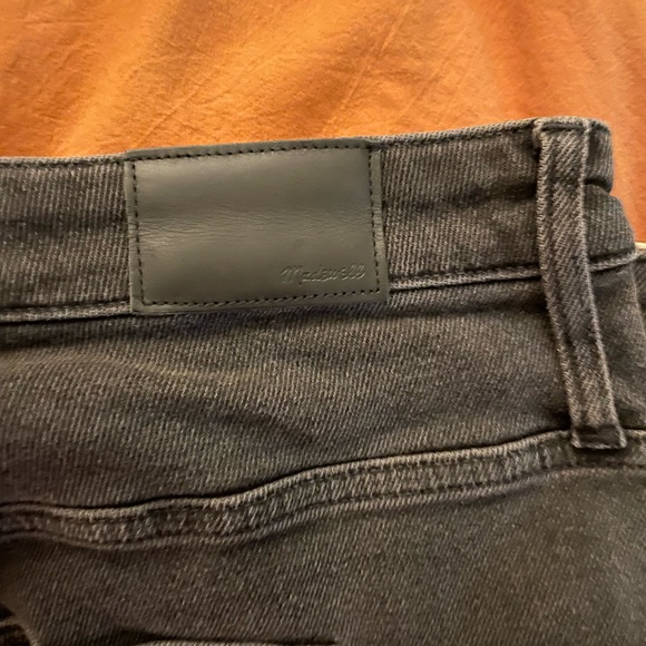 Plus High-Rise Skinny Jeans in Starkey Wash - Picture 3 of 5